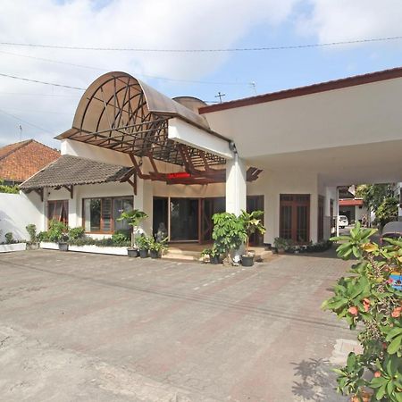 Reddoorz Plus @ Taman Siswa 3 Yogyakarta Dış mekan fotoğraf